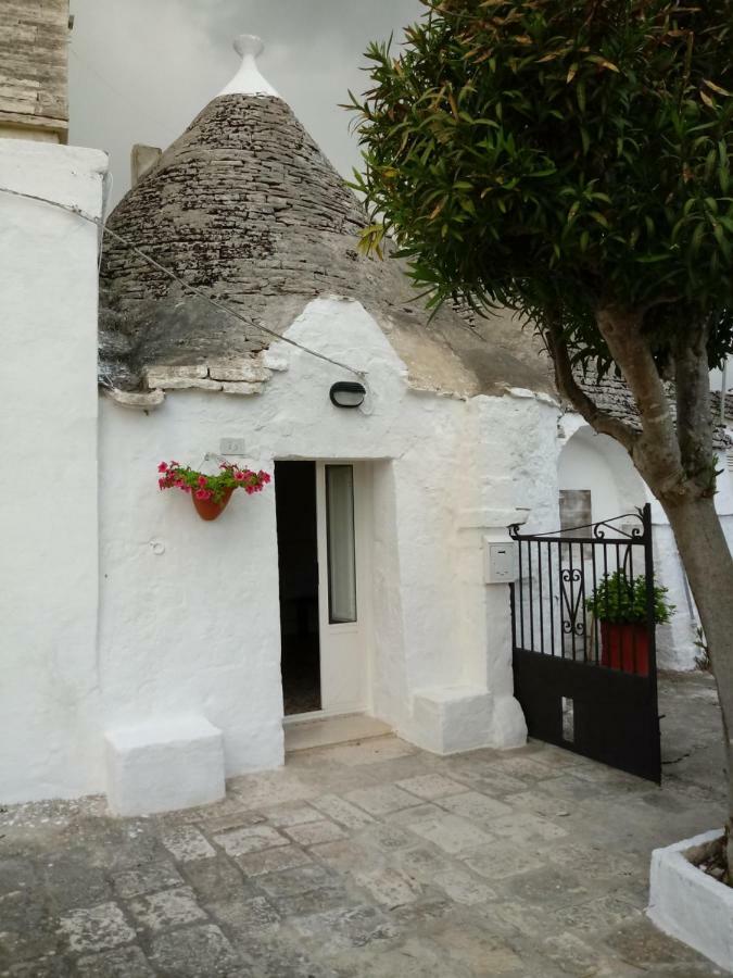 דירות לוקורוטונדו Casa Vacanza Trullo Lamaddalena מראה חיצוני תמונה